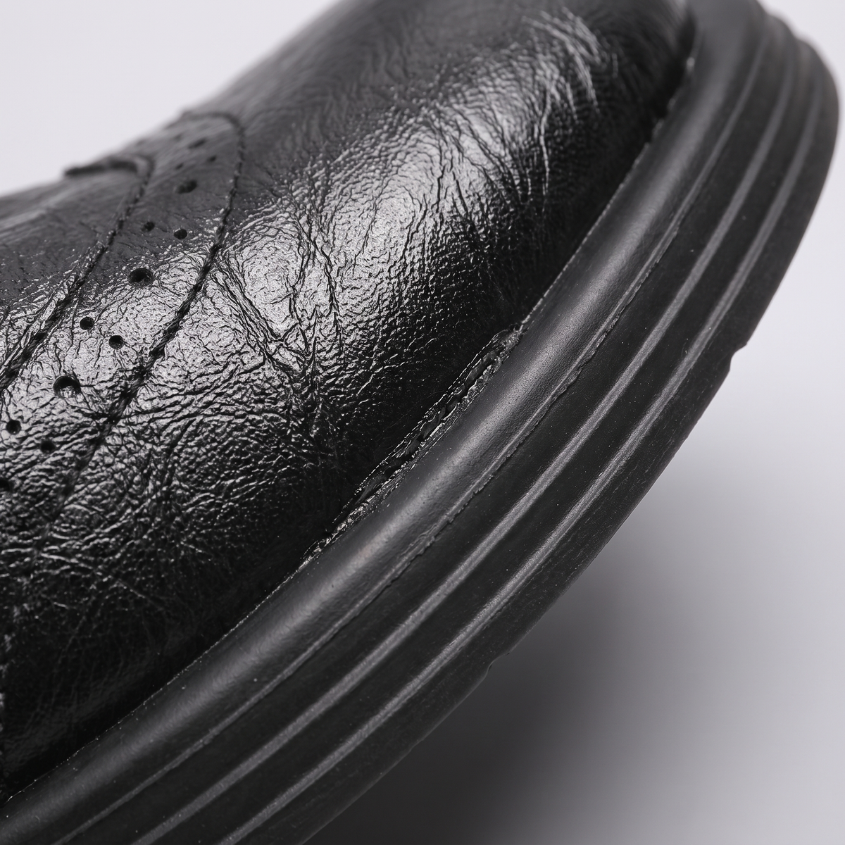 Women's Mary Jane Pumps with Brogue Detailing