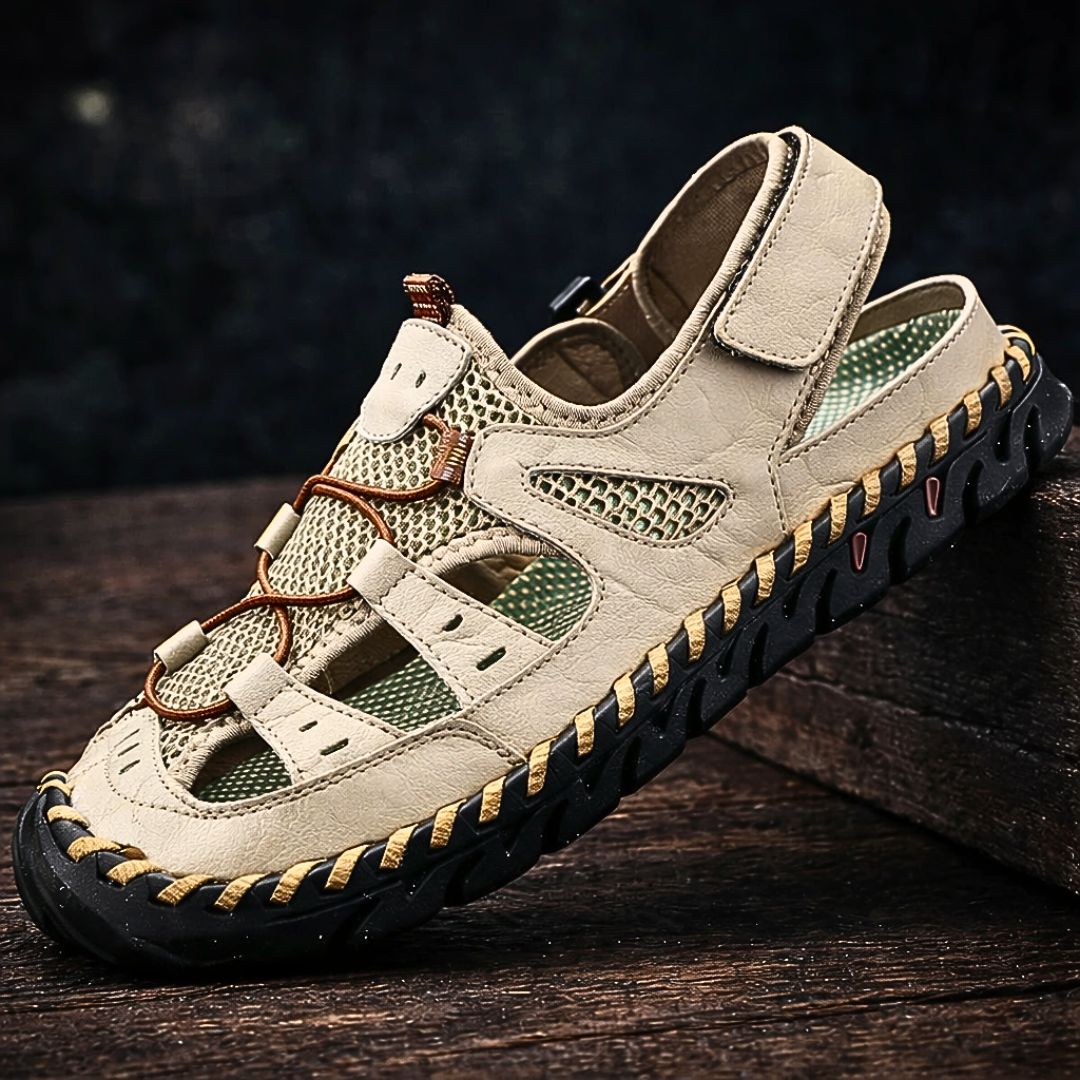 Men's Outdoor Walking Sandals with Closed Toe