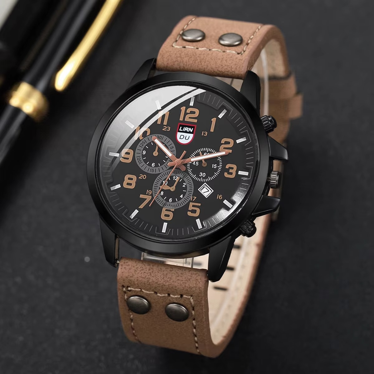 Men's Leather Quartz Watch with Slim Build and Versatile Style