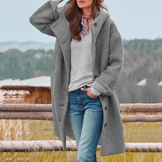 Women's Winter Coat with Insulated Lining and Raised Collar