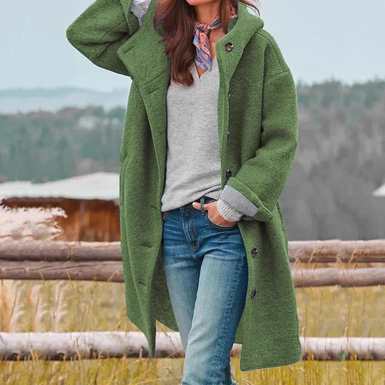 Women's Winter Coat with Insulated Lining and Raised Collar